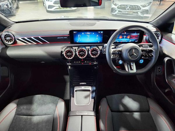 2025-Mercedes-AMG-CLA-35-4Matic image:9