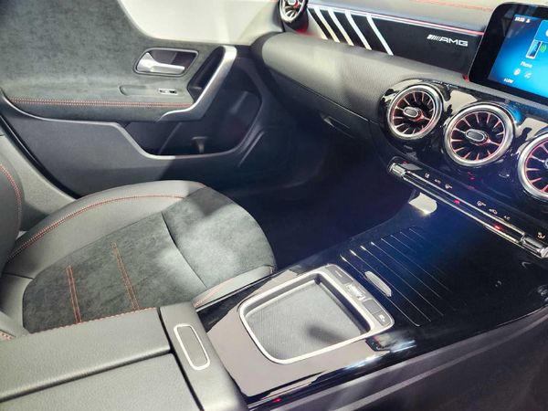 2025-Mercedes-AMG-CLA-35-4Matic image:10