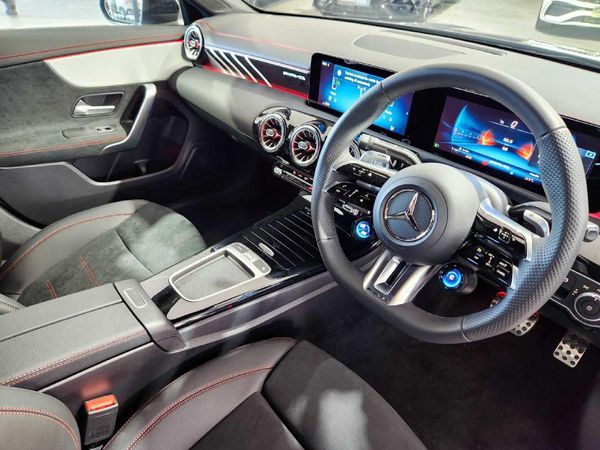 2025-Mercedes-AMG-CLA-35-4Matic image:7