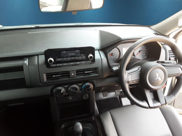 2025-Mitsubishi-Triton-Di-SC-Gl-4x4-Single-Cab image:19