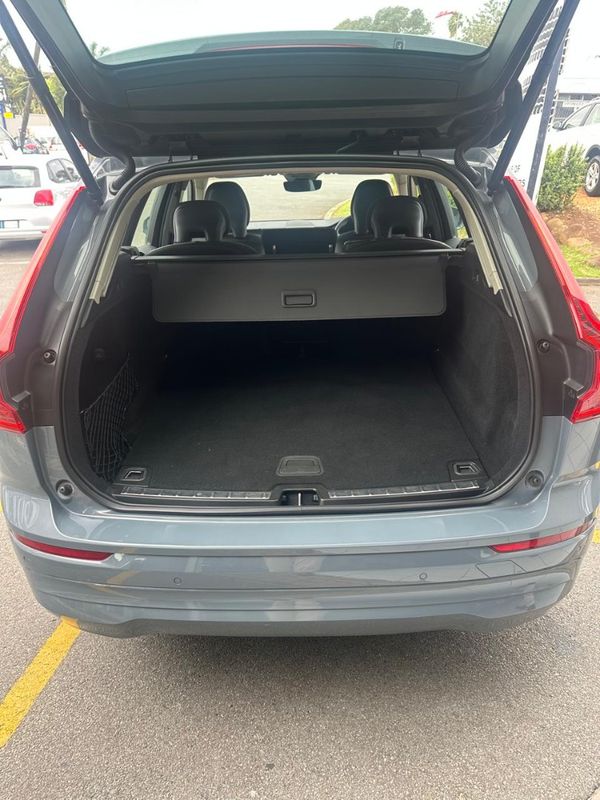 2022-Volvo-XC60-B5-Momentum-Geartronic image:12