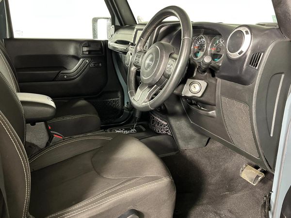 2016-Jeep-Wrangler-36-V6-Sahara-2-dr-Auto image:7