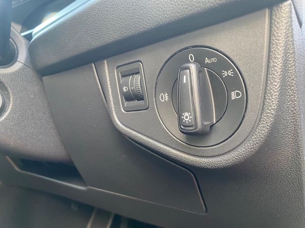 2025-Volkswagen-Polo-10-TSI image:19
