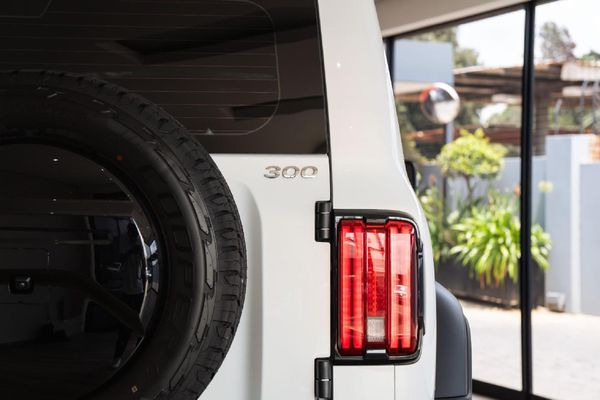 2026-GWM-Tank-300-24TD-Ultra-Luxury-4x4-Auto image:3
