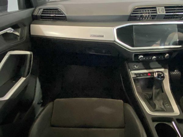 2022-Audi-Q3-20-TFSI-quattro-Auto-S-Line-40-TFSI image:14