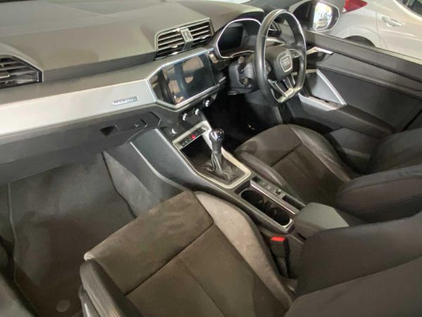2022-Audi-Q3-20-TFSI-quattro-Auto-S-Line-40-TFSI image:6