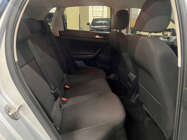 2021-Volkswagen-Polo-10-TSI-Comfortline-Auto image:10