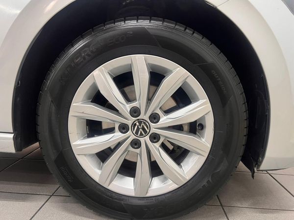 2021-Volkswagen-Polo-10-TSI-Comfortline-Auto image:4