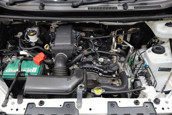 2019-Toyota-Avanza-15-SX-Auto image:19