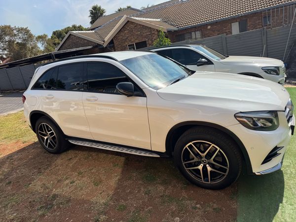 2018-Mercedes-Benz-GLC-Full-house-premium image:15