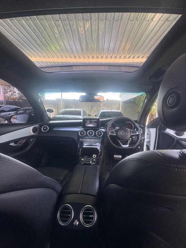 2018-Mercedes-Benz-GLC-Full-house-premium image:3