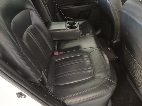 2015-Kia-Sportage-20-CRDi-Auto image:9