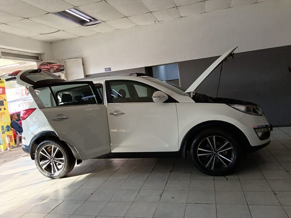 2015-Kia-Sportage-20-CRDi-Auto image:12