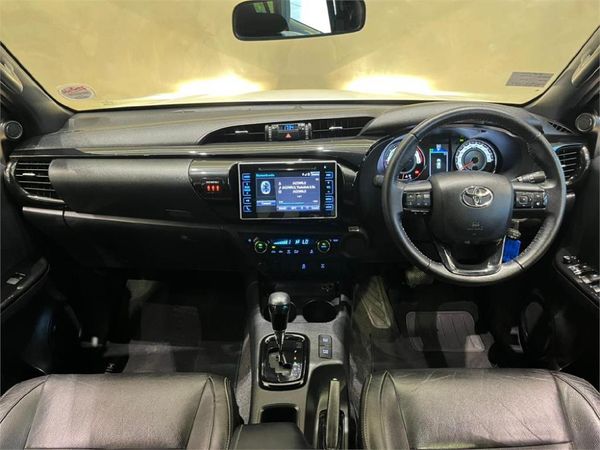 2019-Toyota-Hilux-28-GD-6-Raised-Body-Auto-Raider-Double-Cab image:5