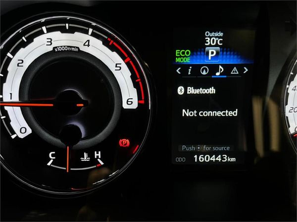 2019-Toyota-Hilux-28-GD-6-Raised-Body-Auto-Raider-Double-Cab image:7