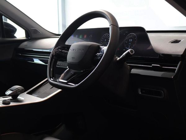 2026-Omoda-C5-15T-Elegance-X image:14
