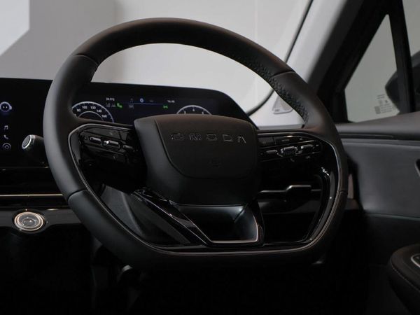 2026-Omoda-C5-15T-Elegance-X image:16