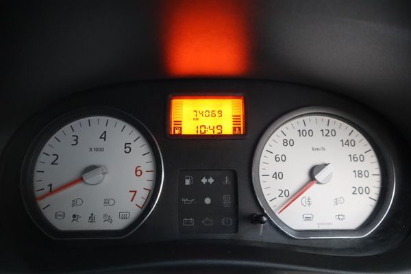 2021-Nissan-NP200-16 image:9