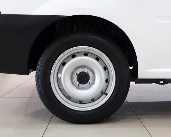 2021-Nissan-NP200-16 image:7