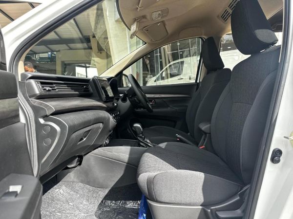 2026-Toyota-Rumion-15-TX-Auto image:7