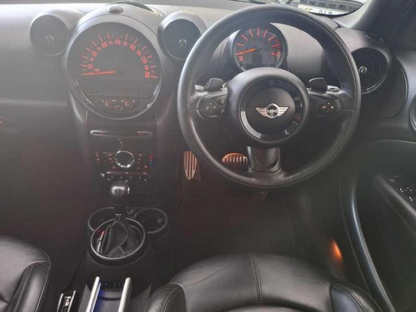 2016-MINI-Countryman-Cooper-S-Auto image:12