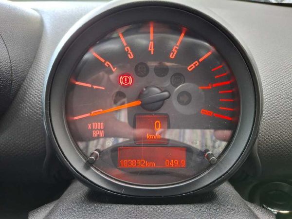 2016-MINI-Countryman-Cooper-S-Auto image:14