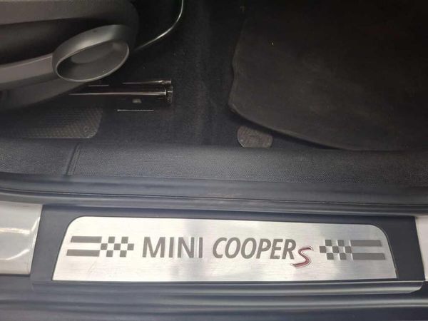 2016-MINI-Countryman-Cooper-S-Auto image:17