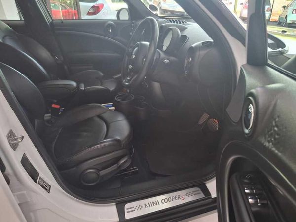 2016-MINI-Countryman-Cooper-S-Auto image:7