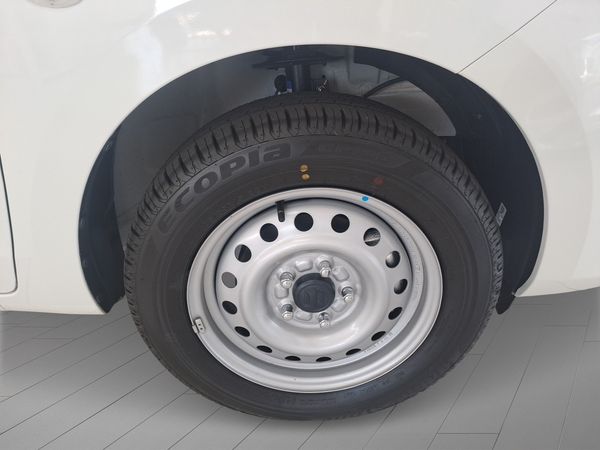 2026-Suzuki-Ertiga-15-GA image:14