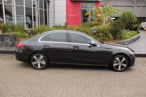 2022-Mercedes-Benz-C-Class-C200-Auto-W206 image:4