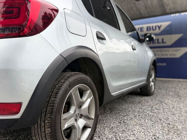 2019-Renault-Sandero-900T-Stepway-Expression image:17