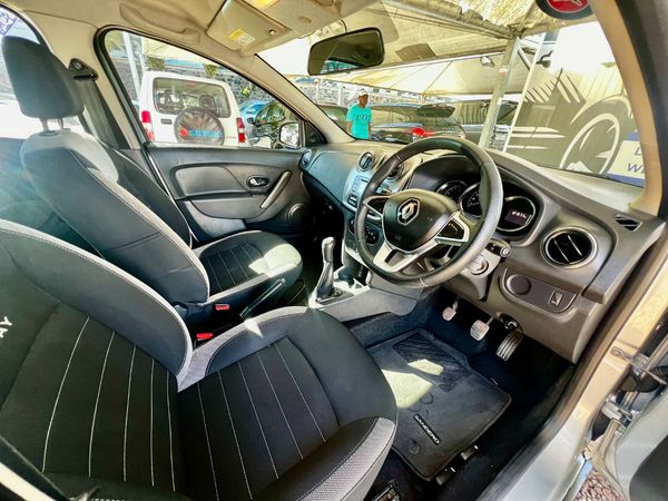 2019-Renault-Sandero-900T-Stepway-Expression image:4