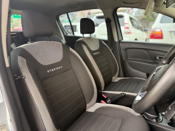 2019-Renault-Sandero-900T-Stepway-Expression image:5