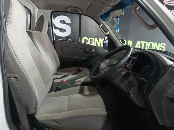 2018-Hyundai-H100-Bakkie-26D-Dropside image:7