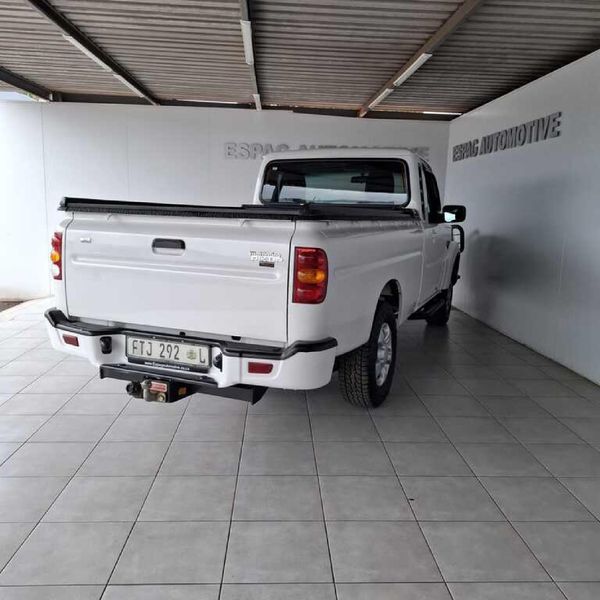 2022-Mahindra-Pik-Up-22-mHawk-S6-Single-Cab image:1