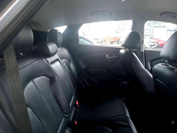 2012-Hyundai-ix35-24-GLS-Elite-AWD-Auto image:7