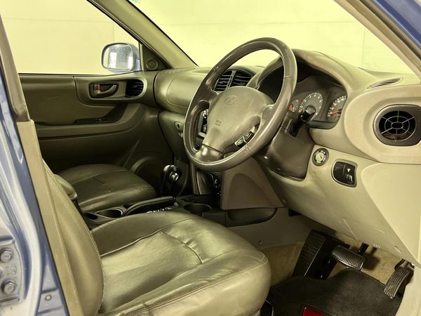 Used Hyundai Santa Fe 2.7 Auto for sale in Limpopo - Cars.co.za