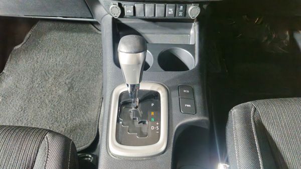2024-Toyota-Hilux-28-GD-6-Raider-4x4-Auto-Double-Cab image:22