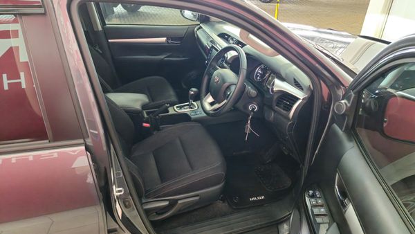 2024-Toyota-Hilux-28-GD-6-Raider-4x4-Auto-Double-Cab image:24