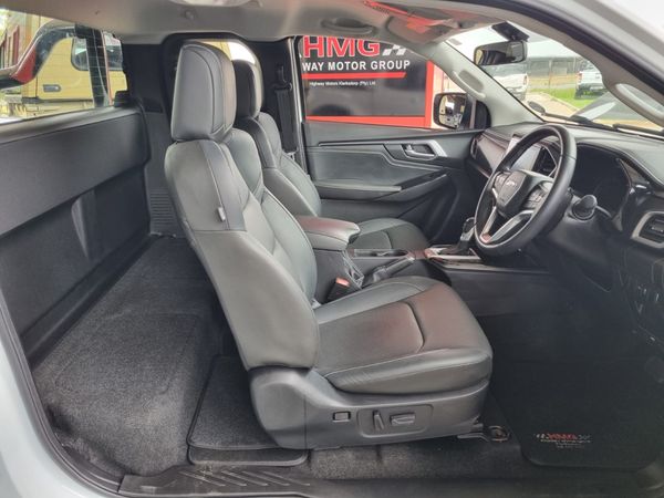 2024-Isuzu-D-Max-30-DDI-LSE-4x4-Auto-Extended-Cab image:13