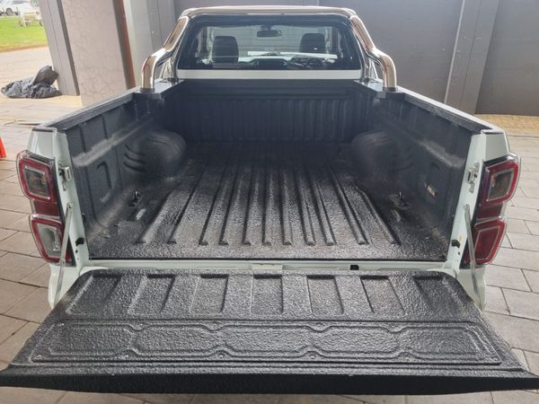 2024-Isuzu-D-Max-30-DDI-LSE-4x4-Auto-Extended-Cab image:5