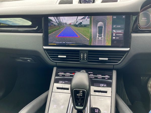 2020-Porsche-Cayenne-Coupe image:6