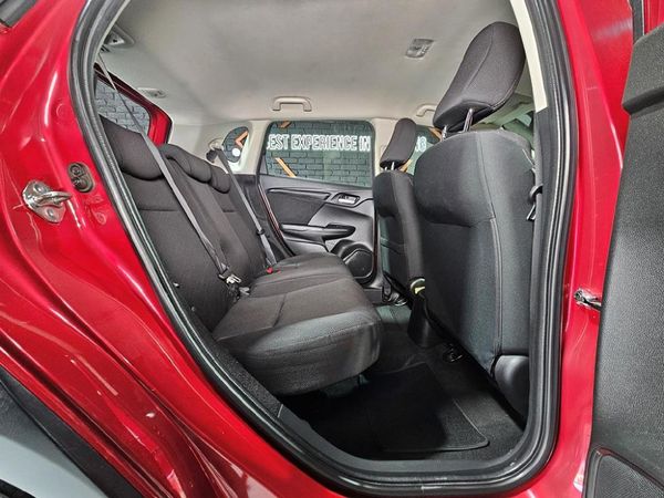 2023-Honda-WR-V-12-Elegance image:16
