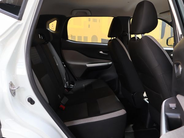 2024-Nissan-Magnite-10T-Acenta image:10