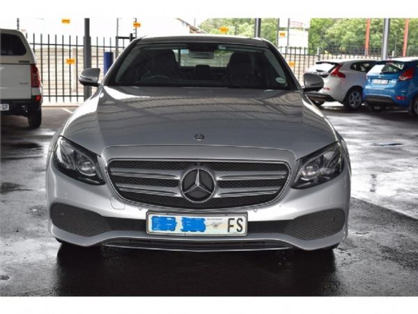 2017-Mercedes-Benz-E-Class-E-400 image:1