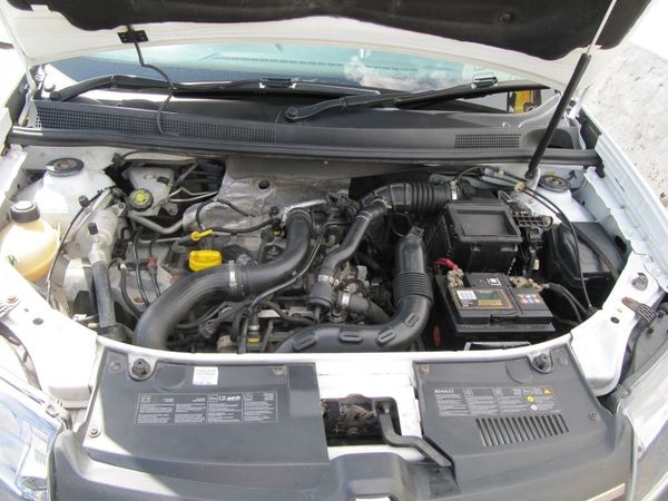 2015-Renault-Sandero-900T-Stepway image:11