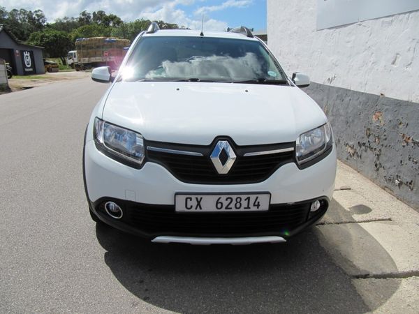 2015-Renault-Sandero-900T-Stepway image:2