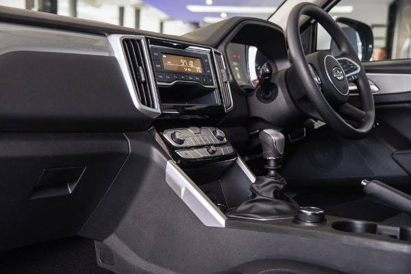 2026-GWM-P-Series-P300-20TD-SX-Single-Cab image:16