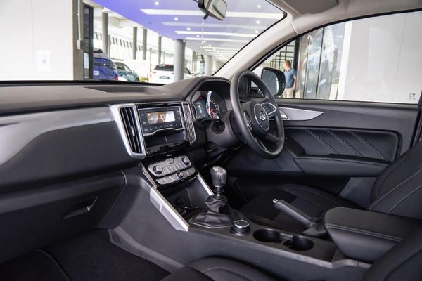 2026-GWM-P-Series-P300-20TD-SX-Single-Cab image:17