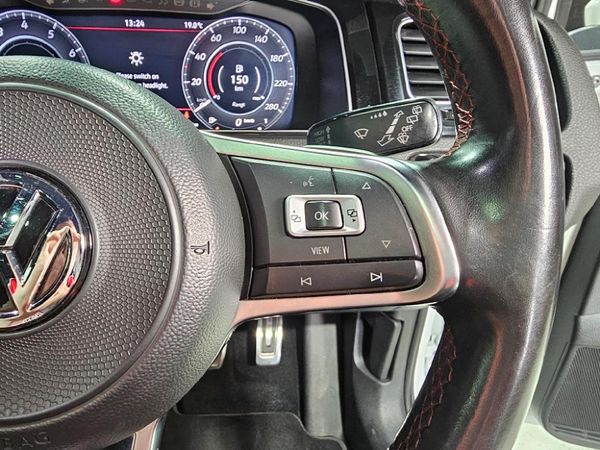 2019-Volkswagen-Golf-VII-GTI-20-TSI-Auto image:16